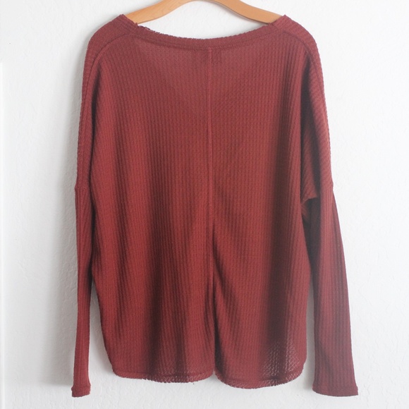 OUT FROM UNDER OVERSIZED THERMAL BUTTON-FRONT TOP - Picture 6 of 12